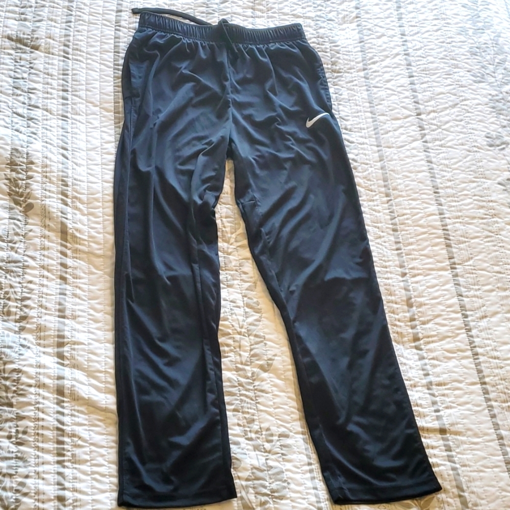 {Nike} light sweats